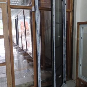 Jendela uPVC model casment swing